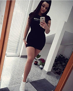 Lindas chicas calientes en Instagram, pequeño vestido negro, ARM Cortex-M: vestido negro  