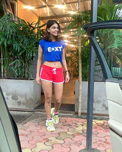 Sakshi Pradhan en el gimnasio | Conjunto de pantalones cortos de gimnasia para damas: Modelos calientes de Instagram,  pantalones cortos de gimnasia,  Pantalones cortos para correr,  Boxers  