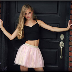 Mira este modelo de moda perfecto, Little black dress: Sesión de fotos,  Modelos calientes de Instagram  