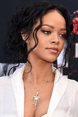 Premios de cine Rihanna mtv, Teatro Microsoft: Los mejores looks de Rihanna  