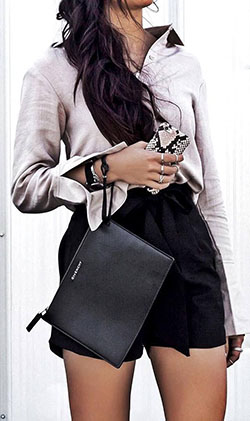 Moda informal elegante de negocios para mujer, pequeño vestido negro: Sesión de fotos,  trajes de negocios  