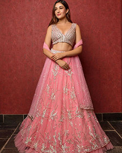 vestido corto aditi budhathoki: Vestido de novia,  Aditi Budhatoki,  Sesión de fotos,  Modelos calientes de Instagram  