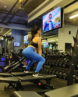 Ariel Winter Instagram Fotos, Gimnasio y Entrenamiento con pesas: modelo de fitness,  Kate Beckinsale,  ariel invierno,  Entrenamiento con pesas,  Modelos calientes de Instagram  