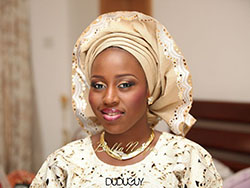 Nigerian Dresses For Nigerian Brides, Yoruba people y Head tie: Ideas de peinado,  vestido de novia blanco,  vestidos nigerianos  
