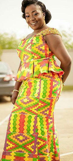 Estilos kaba kente de moda y más recientes, estampados de cera africana: vestidos africanos,  paño kente,  Ideas de peinado,  Estilos Kaba  
