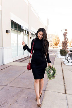 Echa un vistazo a este modelo de moda, Little black dress: blogger de moda,  Desfile de moda,  Ropa formal,  Trajes De Vestido Negro  