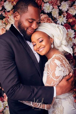 Vestidos nigerianos para novias nigerianas, Recepción de boda y Ramo de flores: Ramo de flores,  Diseño floral,  Recepción de la boda,  vestidos nigerianos  