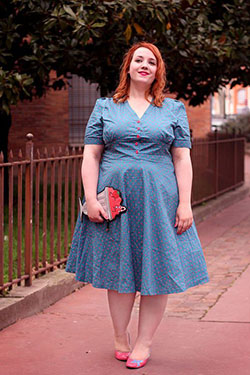 Plus Size Workwear Outfits, Polka dot y Fashion blog: vestidos de coctel,  blogger de moda,  traje de talla grande  