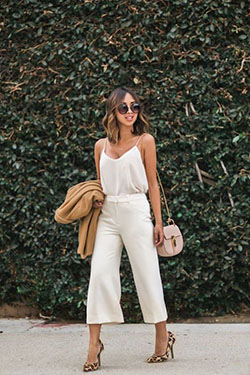 Culottes de verano street style, Moda callejera: Atuendo De Pantalones Cortos  