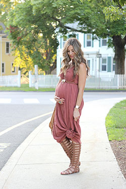 Outfit Ideas For Pregnant Ladies - Maternity Outfits, Maternity clothing y Maxi dress: Vestido de novia,  ropa de maternidad,  vestido largo,  fiesta de bebe,  Trajes De Maternidad  
