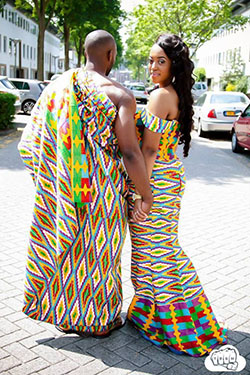 Descubra la boda de ghana kente, grabados de cera africanos: Vestido de novia,  vestidos africanos,  paño kente,  Vestidos Ankara,  Fotografía de boda  
