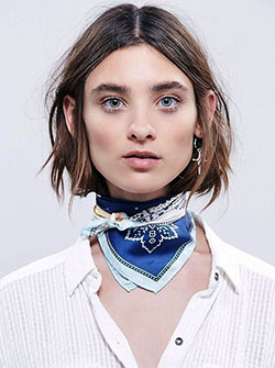 Simplemente imágenes perfectas para bufanda de cuello de seda, accesorio de moda.: Accesorio de moda,  Traje De Pañuelo Niñas  