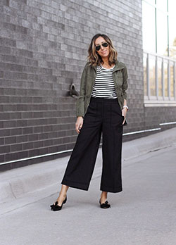 Top culotte rayas negras, pantalón capri: Atuendo De Pantalones Cortos  