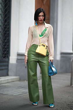 Moda verde street style 2019, semana de la moda: Semana de la Moda,  Estilo callejero,  Trajes De Pantalón Verde  