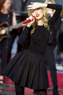 Taylor swift vestido rojo era negro: premios Grammy,  Trajes De Falda,  Taylor Swift  