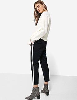 Pantalon negro raya lateral blanca stradivarius: Trajes De Pantalón  
