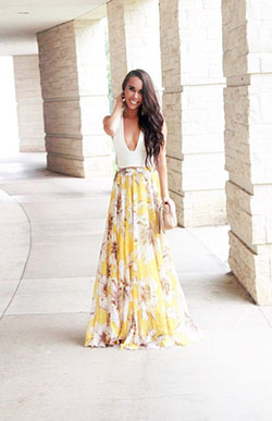 Tienes que comprobar este modelo de moda, maxi falda floral.: vestidos de coctel,  blogger de moda,  Tacón de aguja,  falda de flores,  vestidos florales  