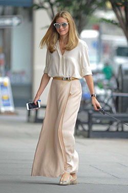 falda crema más popular con top blanco: Trajes De Falda,  Falda con giro  