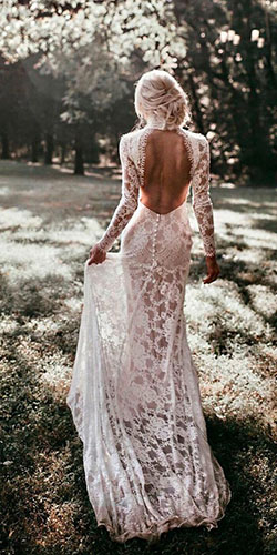 Vestido de novia boho cuello alto: vestido sin espalda,  Vestido de novia,  Envoltura,  Atuendo bohemio  
