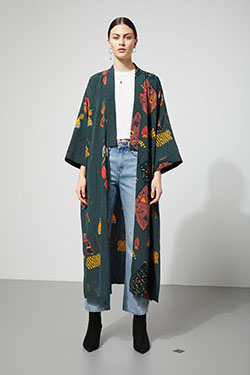Los atuendos hippies modernos más favoritos de las niñas, accesorio de moda: Ropa vintage,  trajes de kimono,  Accesorio de moda  