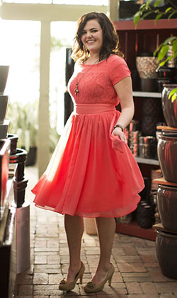 vestidos de dama de honor coral tallas grandes: Vestido de la dama de honor,  Envoltura,  Ideas de ropa,  trajes de discoteca  