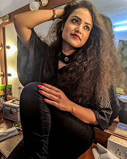 Parvez Jarimari de Farhi en Instagram, Mere Rashke Kammar: Chicas hermosas,  Sesión de fotos,  Farhina Parvez Jarimari,  farinha parvez  
