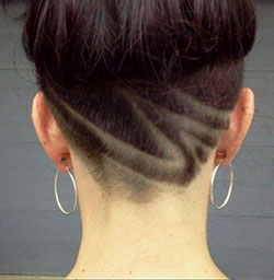 Cortes de mujeres barber, Asymmetric cut: Pelo largo,  Ideas para teñir el cabello,  peinados bob,  tatuaje de pelo  