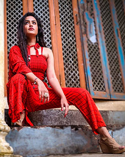 Farhi's Parvez Jarimari Instagram, ropa formal, sesión de fotos: Ropa formal,  Sesión de fotos,  Farhina Parvez Jarimari  