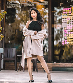 Hermosa instantánea de Instagram de la modelo de Tiktok Nisha Guragain: Estrellas TikTok,  Adolescentes calientes de Instagram,  chicas calientes de insta,  Vídeos virales de TikTok,  Chicas virales de TikTok,  Tik Tok India,  Nisha Guragain  