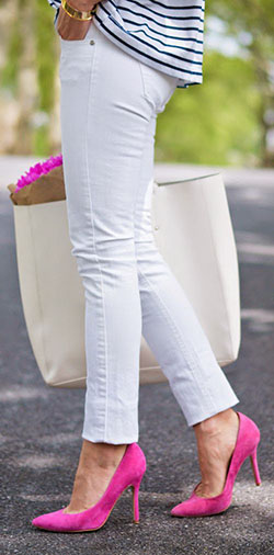 Traje de zapatos rosa fuerte, zapato de tacón alto: Zapato de tacón alto,  Trajes de mezclilla blanca  