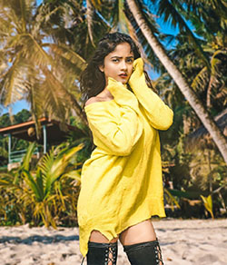 Lindas fotos de Instagram de la celebridad de TikTok Nisha Guragain: modelos calientes de insta,  Modelo indio de TikTok,  Modelos calientes de TikTok,  Chicas Tik Tok,  Bromas TikTok,  linda nisha gurgain,  Nisha Guragain  