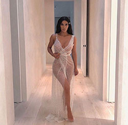 Cuerpo imbatible Kim Kardashian Stylevore: Ideas de atuendos de celebridades,  celebridades más calientes,  lindas fotos de celebridades,  La moda de Kim Kardashian,  Kim,  kardashian,  estilovore,  vestidos de kim kardashian,  la caliente kim kardashian  