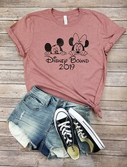 Ideas de atuendos | señorita grifo | Camiseta Disney Bound 2019 FD1: Ideas de atuendos,  Camiseta estampada  