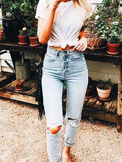 Traje de moda con jeans para chicas adolescentes - Street Style: Atuendo De Vaqueros,  Atuendos Informales,  Vaqueros de mamá,  Camiseta vaquera  