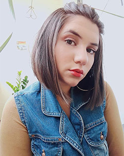 Ju Santos Instagram Cute Face, Girls Lips, Hairstyle For Women: Ideas de peinado,  Chicas Lindas De Instagram,  Insta Belleza  