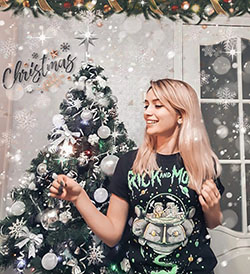 Aleksandra Glance fotografía para niña, pelos rubios, Cool Stylish Girls: árbol de Navidad,  Decoración navideña,  Pelo rubio,  lindos peinados  