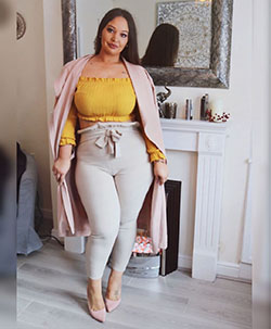 Crop top amarillo y beige, jeans, ropa de moda.: top corto,  Vestido morado  