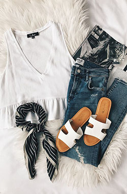 Camiseta sin mangas corta blanca San Simeon | Ideas de atuendos de verano 2020: Cima,  Ideas de atuendos,  trajes de verano,  traje blanco  