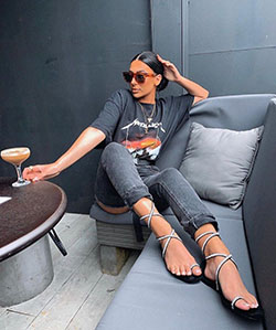 Naysha Wiley denim, vestido de jeans para mujer, foto de piernas: Mezclilla,  Atuendos Informales,  Atuendo De Vaqueros  