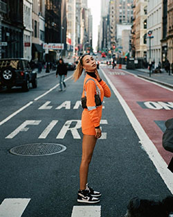 Fotografía de modelos de Eva Gutowski, ideas de atuendos, moda callejera: Estilo callejero,  La caliente Eva Gutowski  