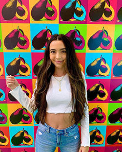 Veronica Merrell jeans, ideas de atuendos de color de mezclilla 2020, cabello largo Instagram: Mezclilla,  Ideas para teñir el cabello,  Atuendo De Vaqueros,  Verónica Merrell Instagram  
