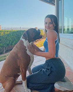 Annie LeBlanc, fila brasileiro, grupo deportivo, vertebrado: Raza canina,  Instagram de Annie LeBlanc  