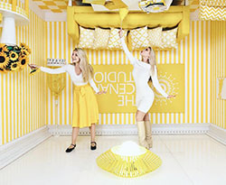 trajes amarillos para mujeres con vestido, prendas de vestir exteriores, diseño de interiores: Fotografía de moda,  traje amarillo,  chicas de instagram,  Diseño de interiores  