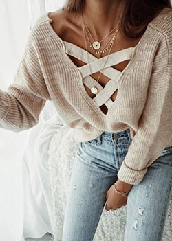 Trajes de suéter lindo de Instagram pantalones ajustados, bota de moda: Atuendos Con Botas,  Atuendo De Vaqueros,  Traje Beige Y Blanco,  boho chic  