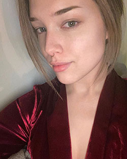 Lauren Summer cabello rubio, Maquillaje facial, Lápiz labial natural: Pelo rubio,  chicas de instagram,  Ideas de peinado,  Chicas Lindas De Instagram  