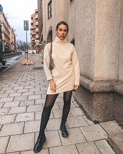 Isabelle Tounsi fotografía de modelos, diseños de ropa, moda callejera: Atuendos Informales,  Traje amarillo y blanco  