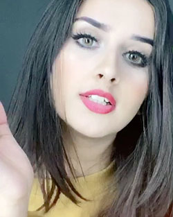Alishbah Anjum Cute Girls Face Instagram, Beautiful Lips y Haircuts: Chicas Lindas Instagram,  Chicas Lindas De Instagram,  alishbah anjum instagram  