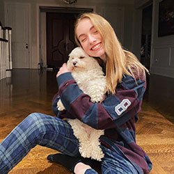 Combinación de colores de piel de Lauren Orlando, perro de compañía, ropa para perros: Raza canina,  Amor de cachorros,  Laura Orlando Instagram  