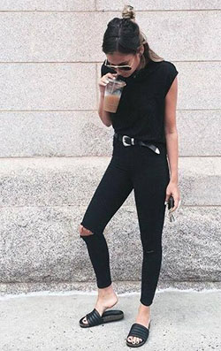Lookbook moda ideas de outfit negro vestidito negro, moda callejera: Traje negro,  Traje de camiseta,  Estilo callejero,  pequeño vestido negro  