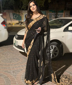 Alishba Anjum viste ropa formal, blusa, traje de color sari: Ropa formal,  alishbah anjum instagram  